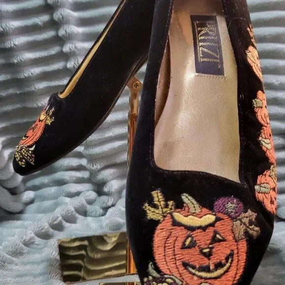 PRITZI Embroidered, Velvet Halloween Flats. Sz 7.5 - Picture 7 of 10